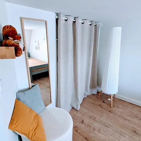 Διαμέρισμα Duplex Vue Mer A Deux Pas De La Plage, Balcon Et Espace Cinema *